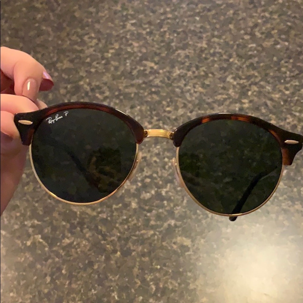 Club round Ray bans